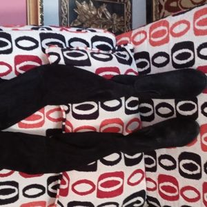 Forever black suede tie strings top back of boots size 9